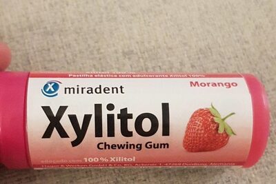 Xilitol chewing gum front packaging