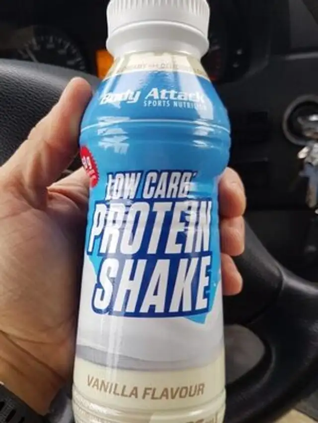 Low carb protein shake front packaging