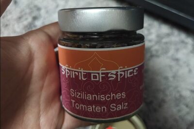 Sizilianischen Tomaten Salz