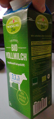 Frische Bio Vollmilch front packaging