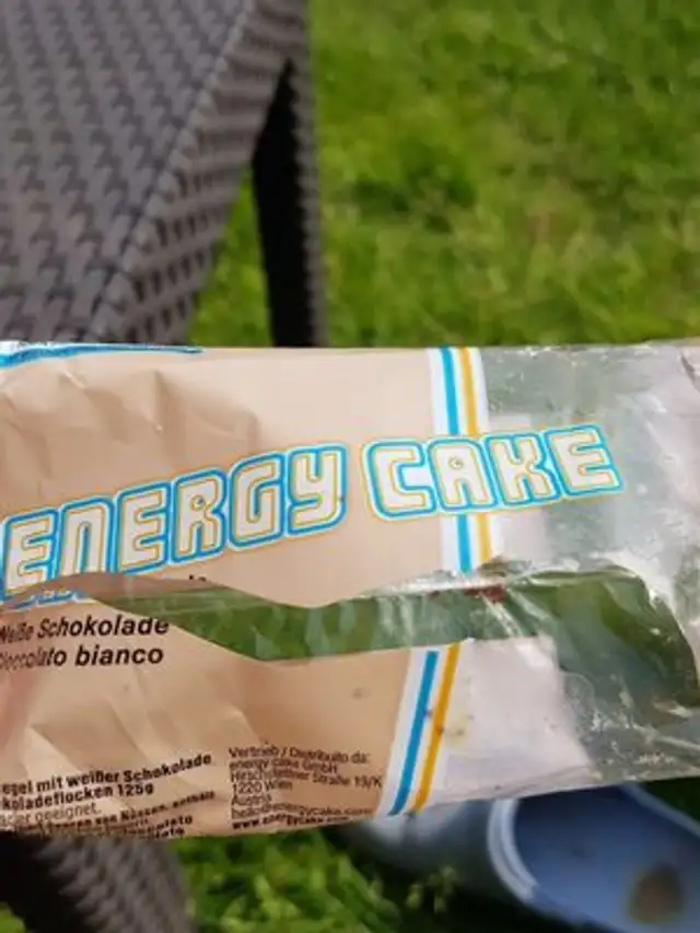 Energy Cake, White Chocolate ingredients label