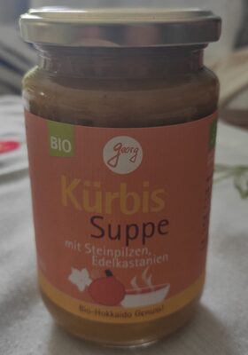 Kürbissuppe mit Steinpilzen und Edelkastanien