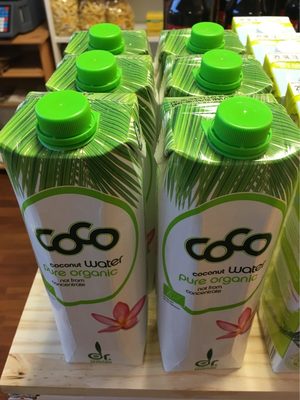 Pur eau de coco front packaging