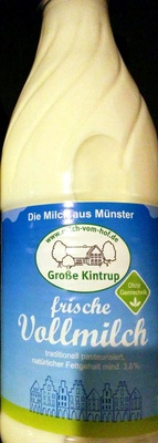 frische volle Milch vom Hof