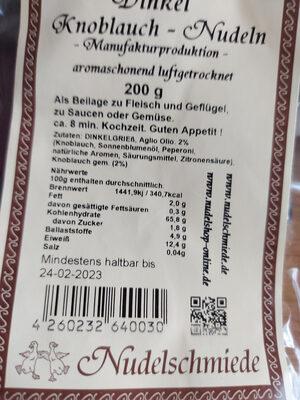 Dinkel Knoblauch-Nudeln