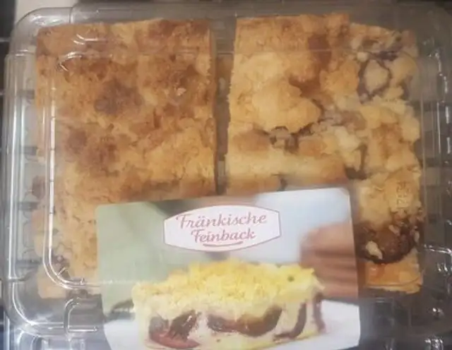 Pflaumen streusel kuchen