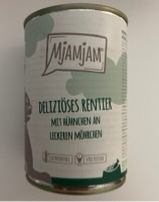 Deliziöses Rentier mit Hühnchen an leckeren Möhrchen