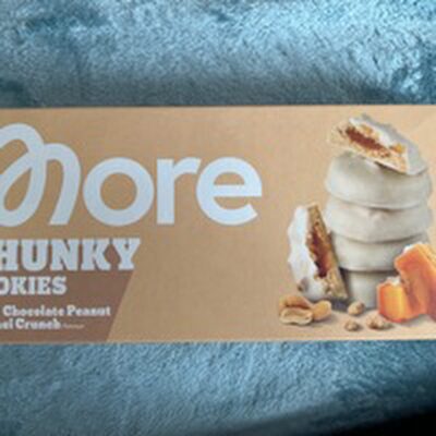 Chunky Cookies • White Chocolate Peanut Caramel Crunch