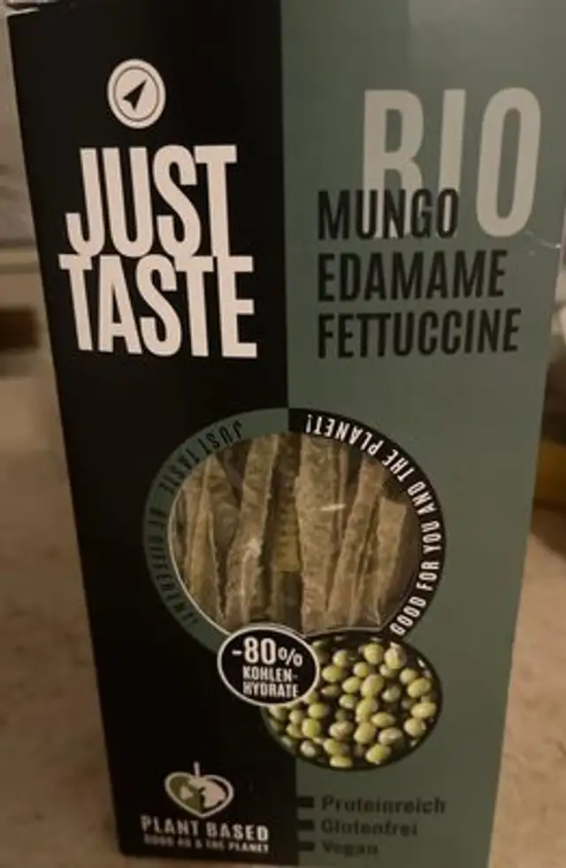 mungo edamame fettuccini front packaging