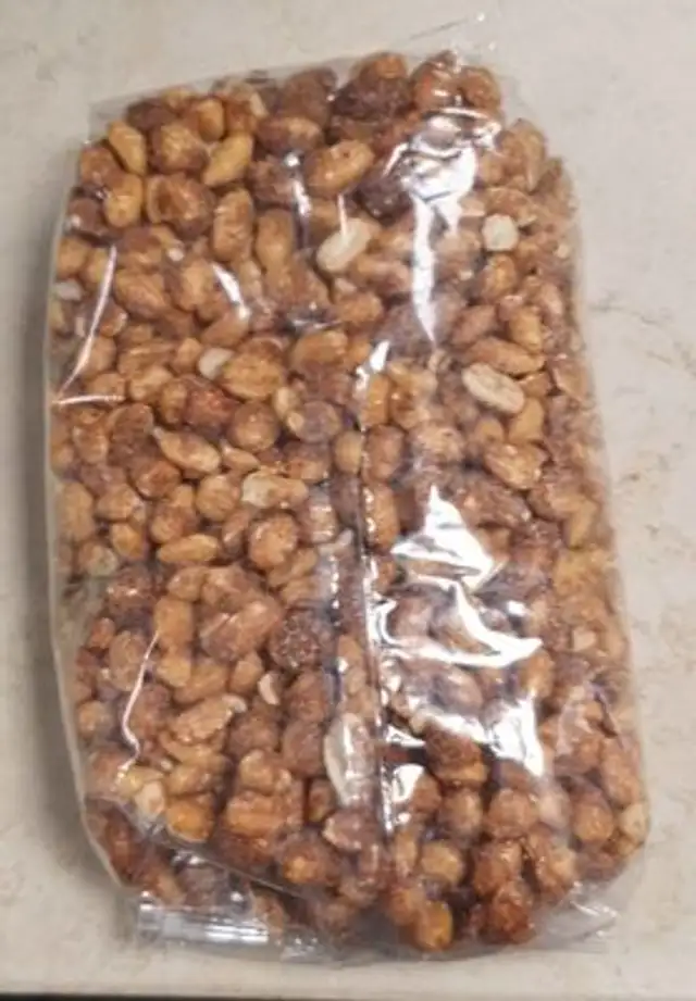 Crunchy erdnuss cashew mix