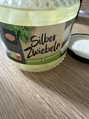 Silberzwiebeln front packaging