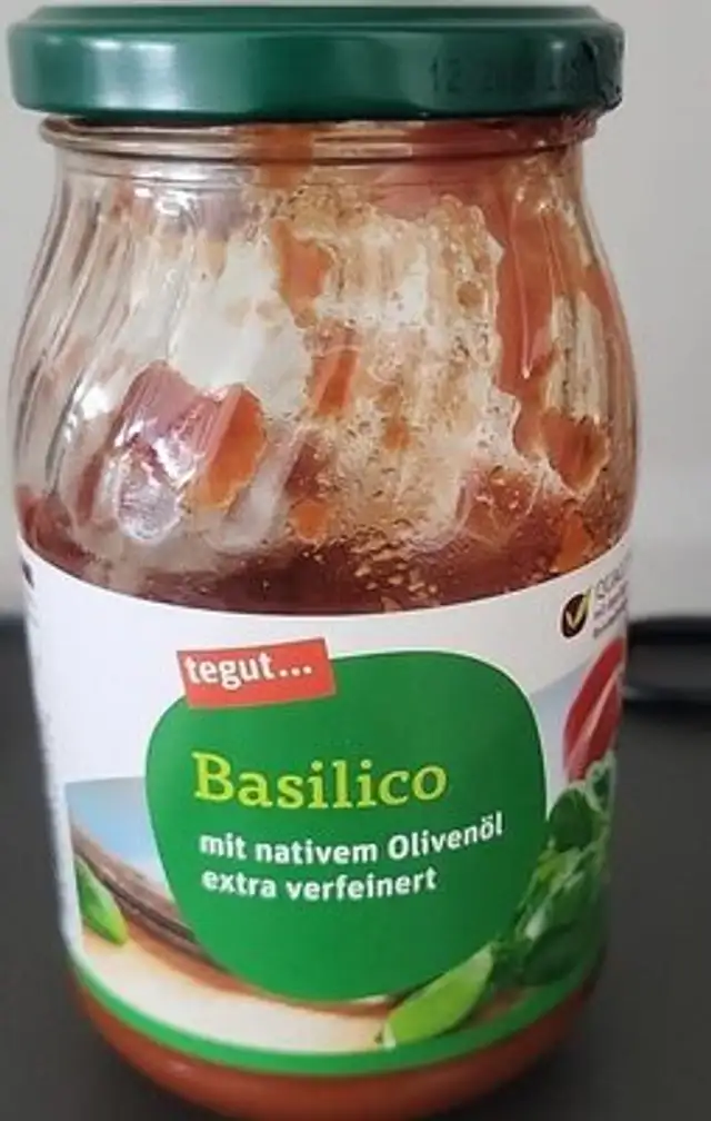 Basilika Pastasauce front packaging