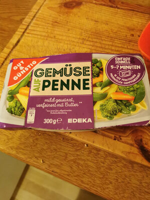 Gemüse auf Penne