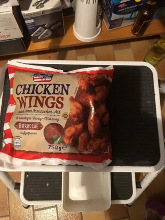 Chicken Wings Amerika Style Netto nur noch halb voll