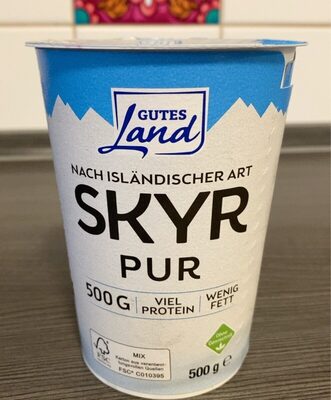 Skyr front packaging