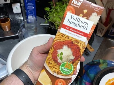 Vollkorn Spaghetti  mit Tomatensauce