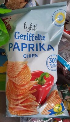 Light geriffelte Paprika Chips