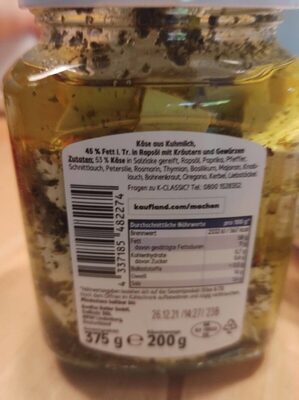 Käse Würfel mit Kräutern in Öl