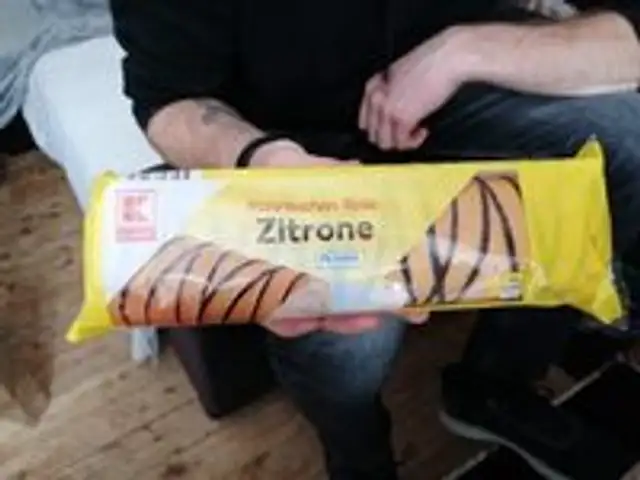 rührkuchenrolle Zitrone