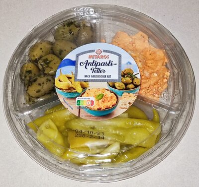 Antipasti-Teller nach griechischer Art