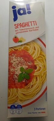 Spaghetti mit Tomatensoße und geriebenem Hartkäse
