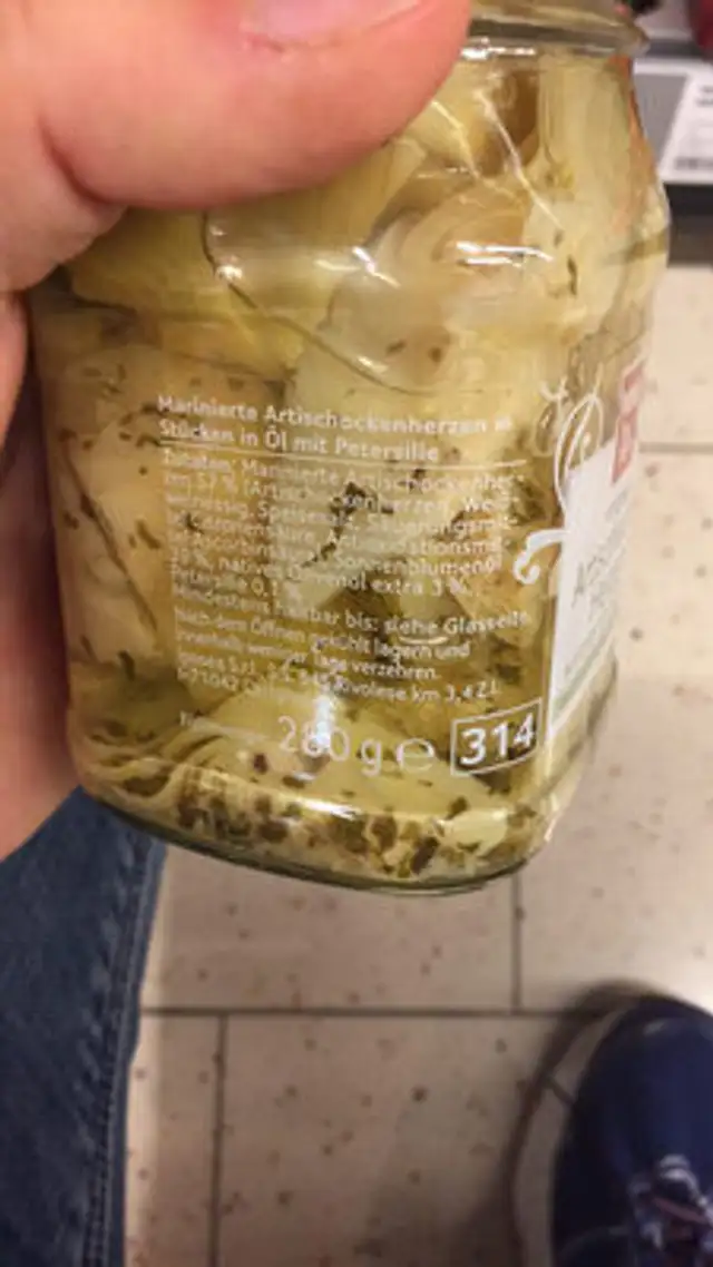 Rewe Beste Wahl Artichoke hearts in pieces in oil with parsley ingredients label
