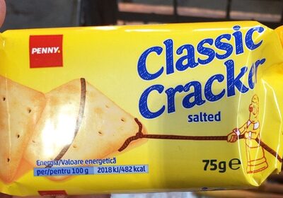 Classic cracker salated front packaging