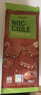 Cioccolato al latte delle alpi con nocciole tritate