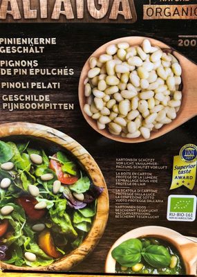 Pignon de pin épluché