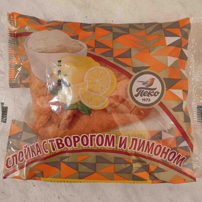 Слойка касторогом и лимоном