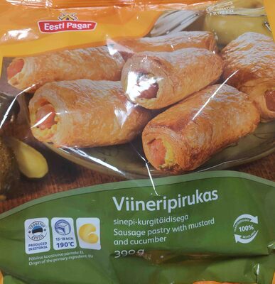 Sausage pastry with mustard and cucumber