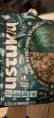 Mini Chickpea Cakes with Spirulina