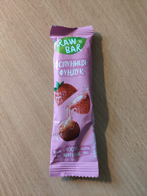 Батончик "Полуниця-Фундук"