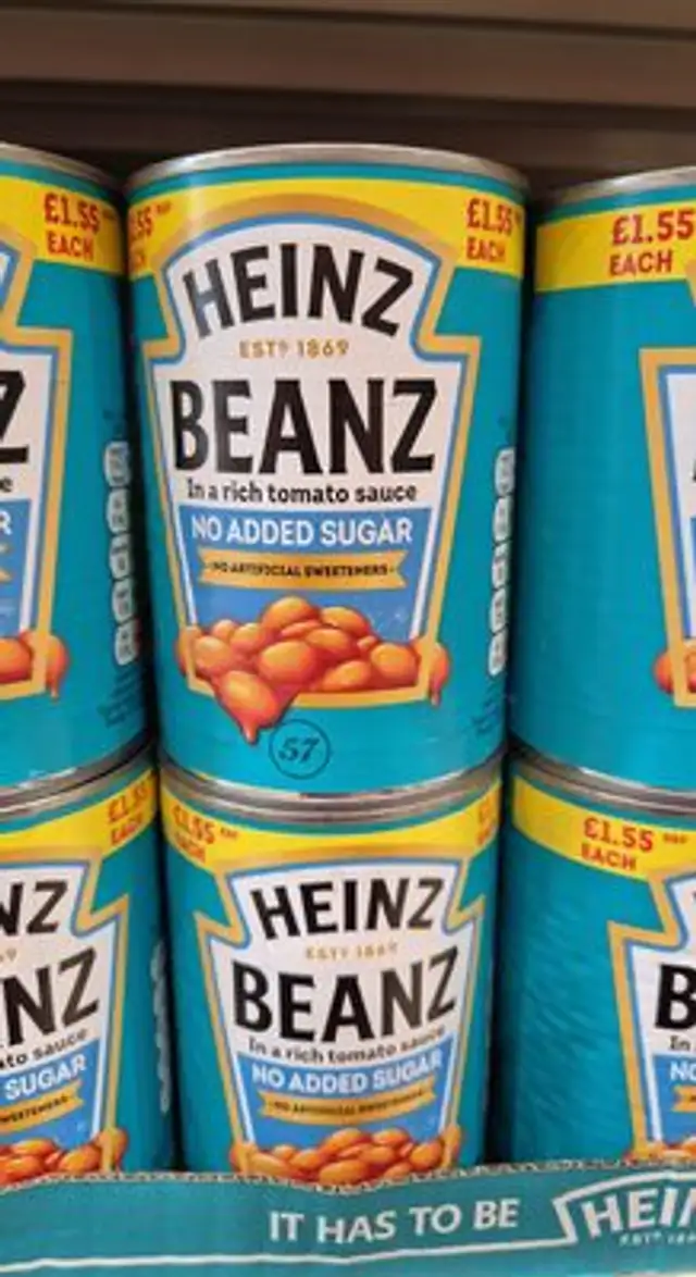 Heinz beanz no added sugar front packaging