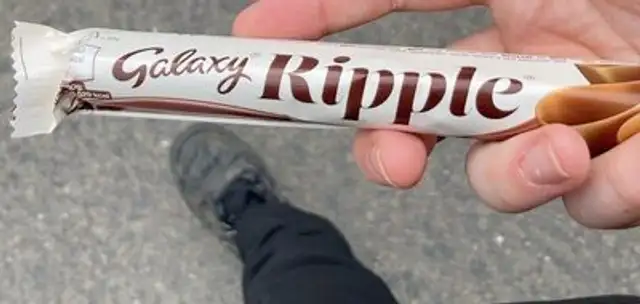 Ripple front packaging