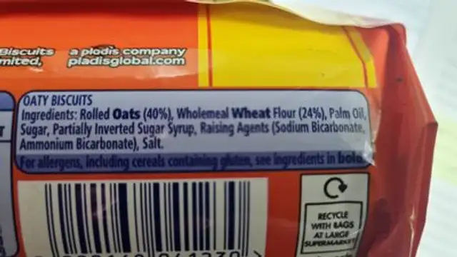 McVities Hobnobs The Oaty One ingredients label