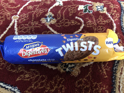 Digestives Twists Chocolate Chip & Caramel Bits