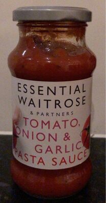 Tomato onion and garlic pasta sauce