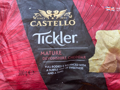 Tickler Cheddar