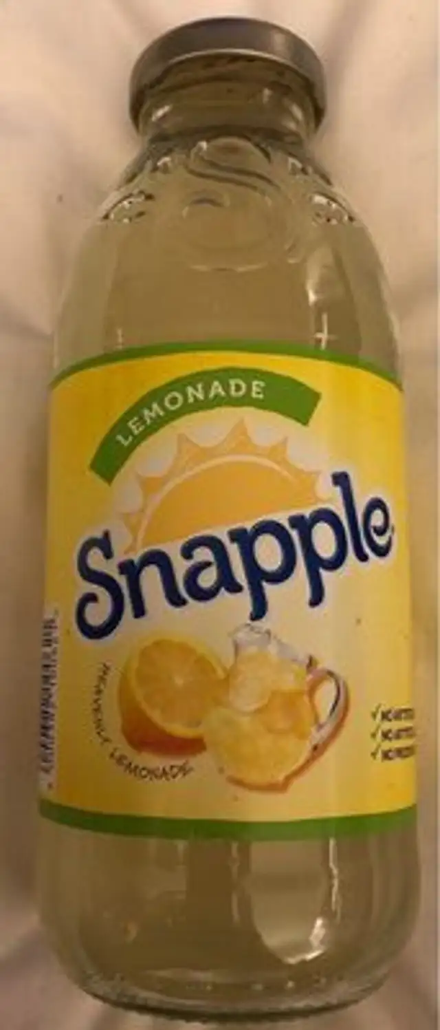 Snapple Lemonade front packaging