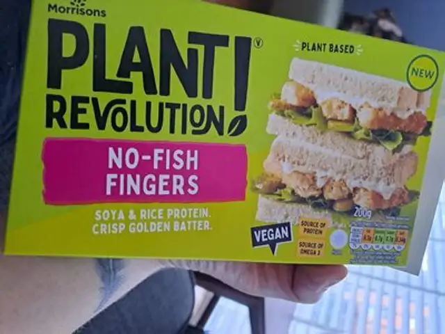 Plant Revolution No-fish Fingers front packaging