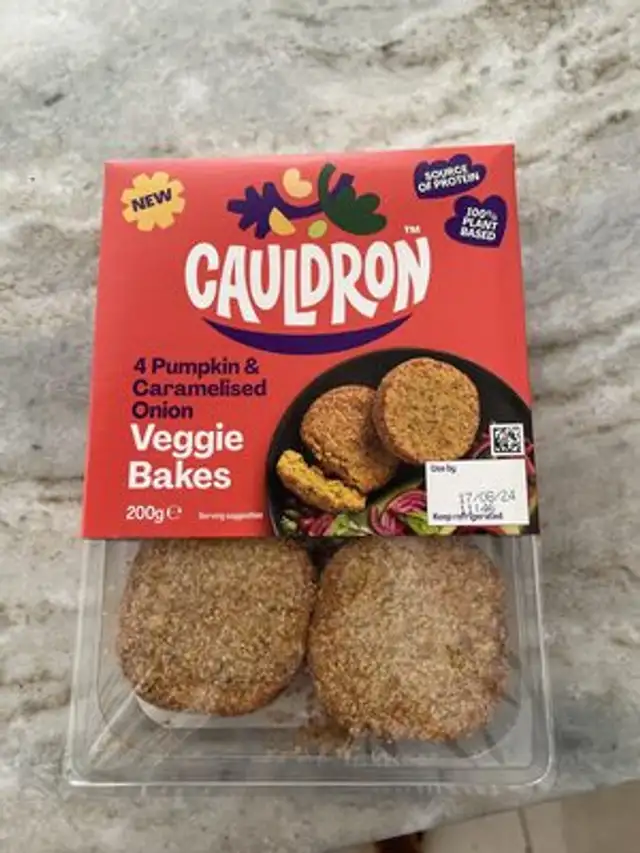 Pumpkin And Caramelised Onion Veggie Bakes front packaging