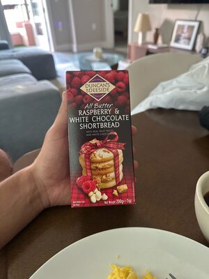 Raspberry & White Chocolate Shortbread Cookie