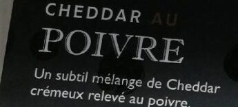 Cheddar au poivre ingredients label