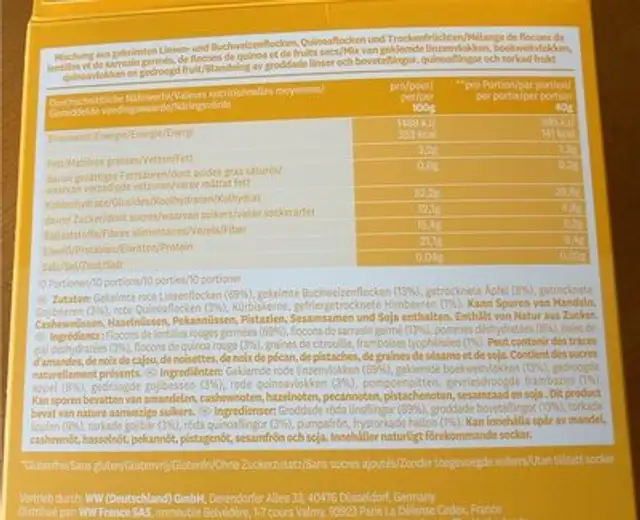 Sprouted flake mix with dried fruits nutrition facts table