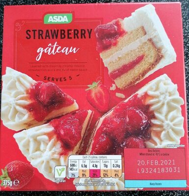 Strawberry gâteau