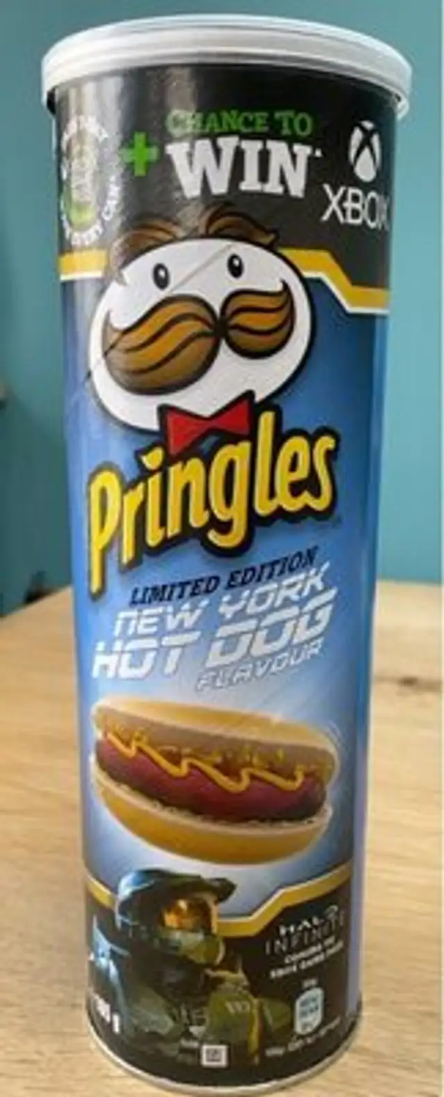 Pringles Hot Dog Flavour front packaging
