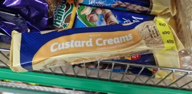 Custard creams
