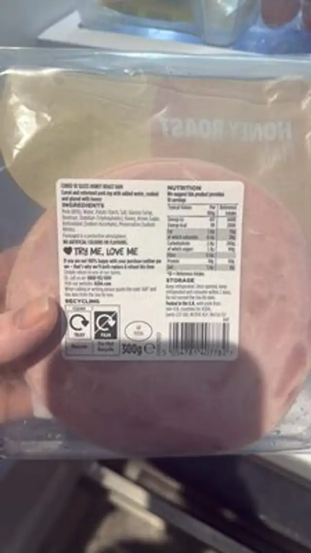 10 SLICES HONEY ROAST HAM Subtle cured and cooked ingredients label