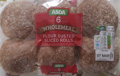 Wholemeal flour dusted sliced rolls